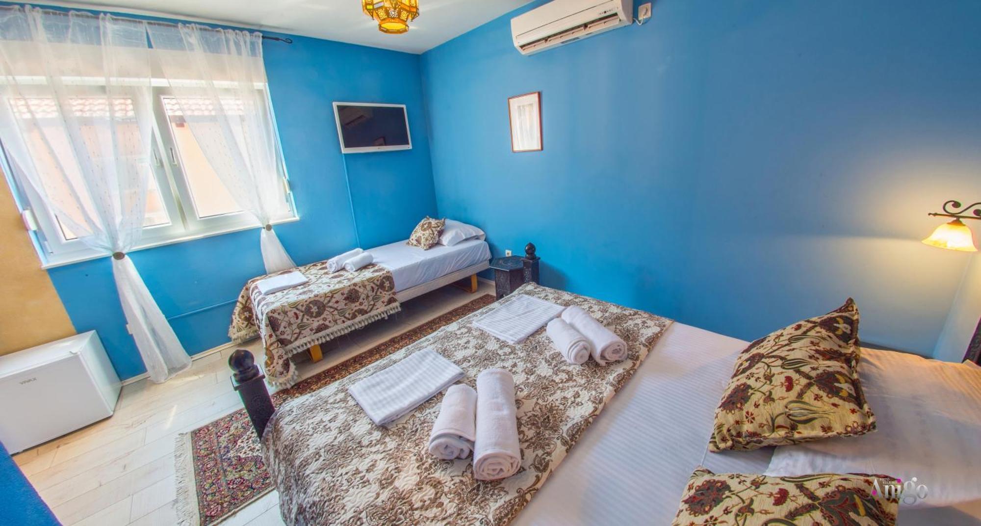 Apartments And Rooms Villa Sulejman Мостар Екстериор снимка